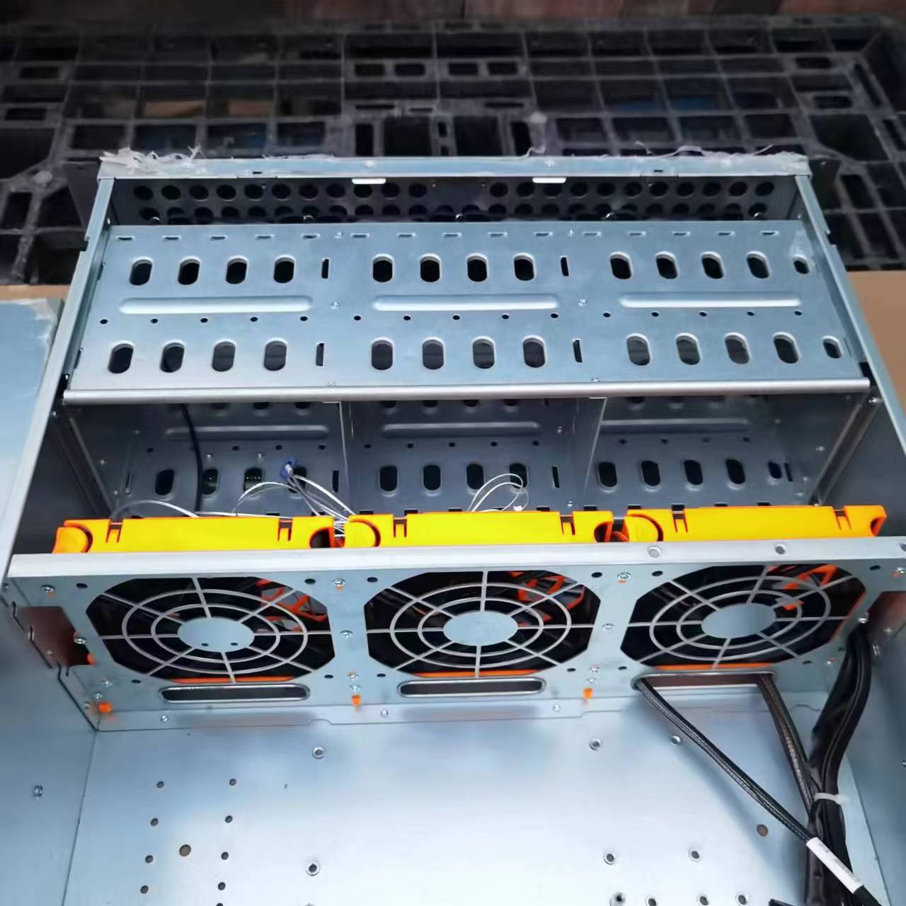 4U 산업용 랙 서버 섀시, EATX 메인보드 호환,  - 8 Gpu 4U Server Chassis 리뷰 및 가격